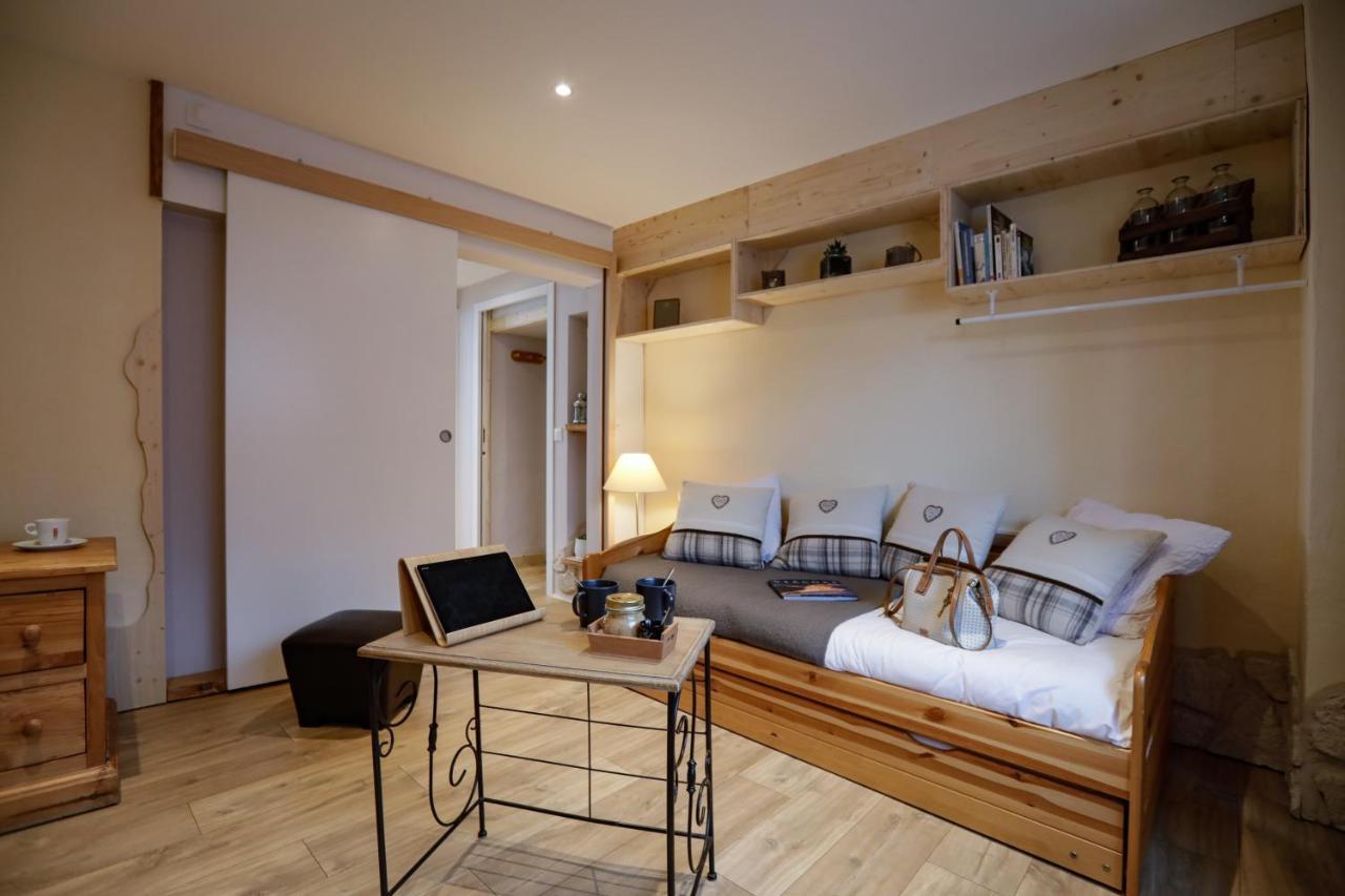 Auberge Des Deux Moucherolles Коррансон-ан-Веркор Екстер'єр фото